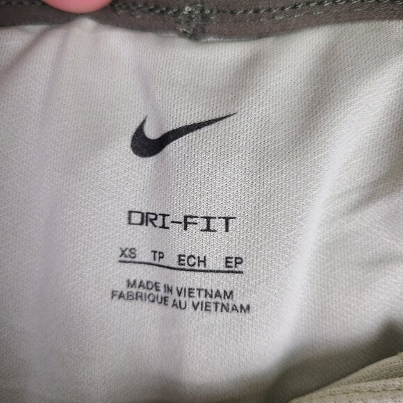 Nike Women's X-Small Dri-FIT Tempo Luxe 5" Running Shorts CZ9576-371 $40 NEW - Picture 4 of 8